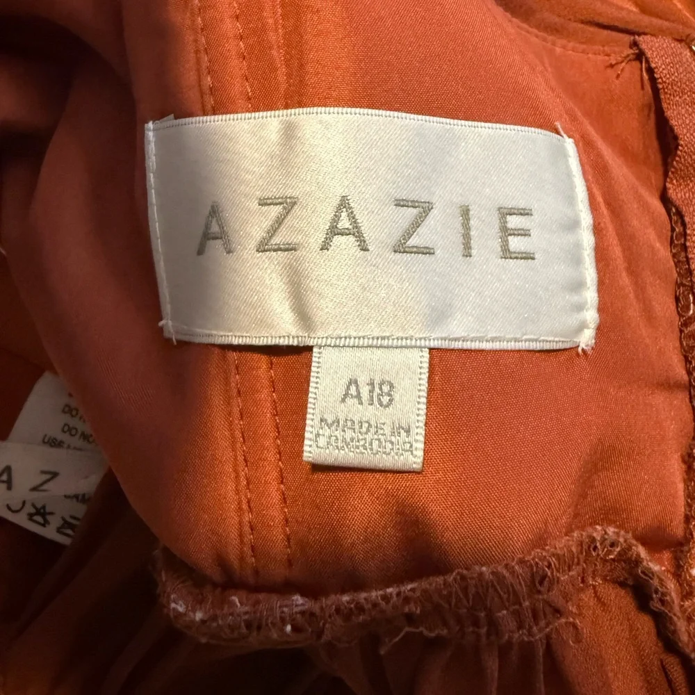 Azazie - Picture 4 of 4